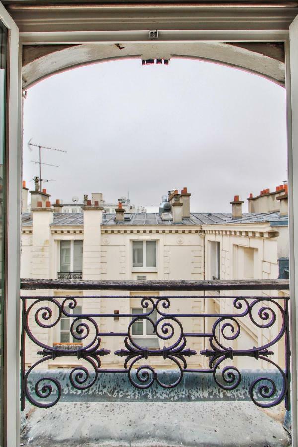 11 Rue Portefoin * Parijs